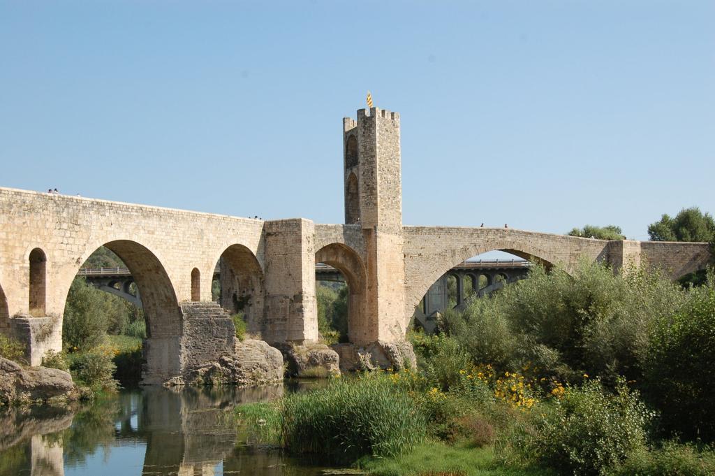 Hotel Comte Tallaferro Besalú Exterior foto